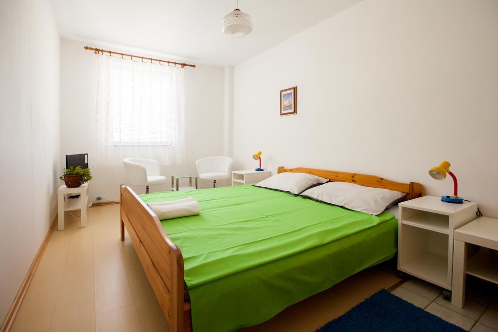 Friendly People'S Guest House Zadar Bagian luar foto